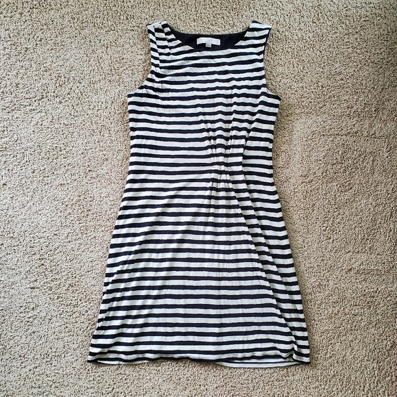 Sleeveless assymetric gathered dress - Picture 1 of 5